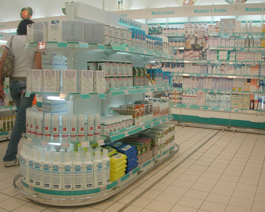 Foto 3 FARMACIA PARAFARMACIA