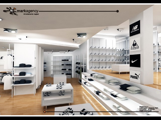 ABBIGLIAMENTO SPORTIVO